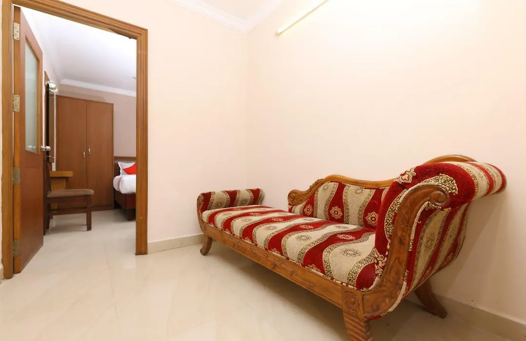 Oyo 15963 City Manor-1